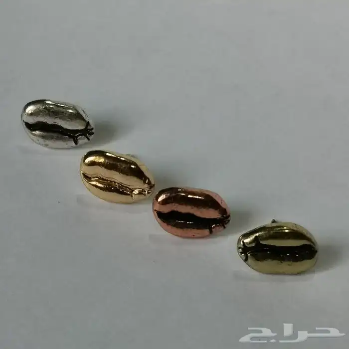بروش -حبات البن 1