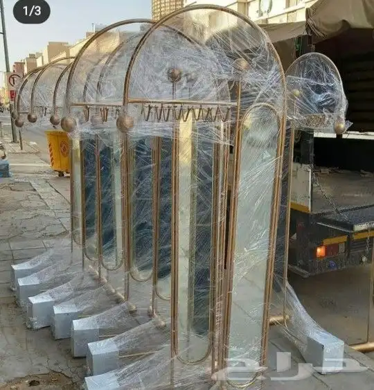 علاق عبايات وملابس واستاندات 23