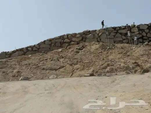 بوكلين ومعلم حجر وربراب وتخريم الصخور 1