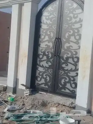 مؤسسه تعز الشرقيه للحداده والالمنيوم 2