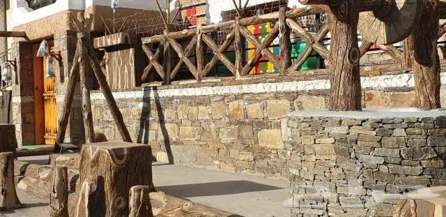 تراثيات بناء حجر طبيعي وتلبيس وطين ارضيات 10
