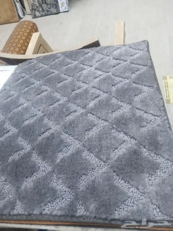 حراج بن قاسم قديم للموكيت والسجاد والفنيل 22