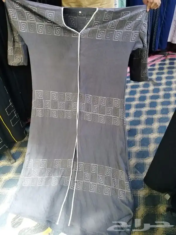 عبايات جمله للبيع الاسعار من 50الى 100 42