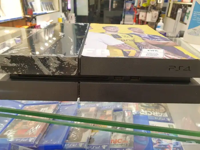 سوني بلايستيشن 4 0