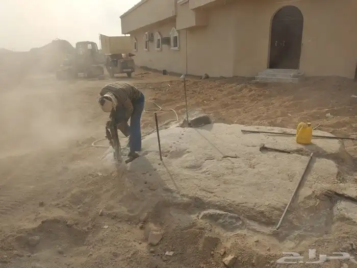 بوكلين للايجار ومعلم بنيان حجر وتخريم الصخور 27