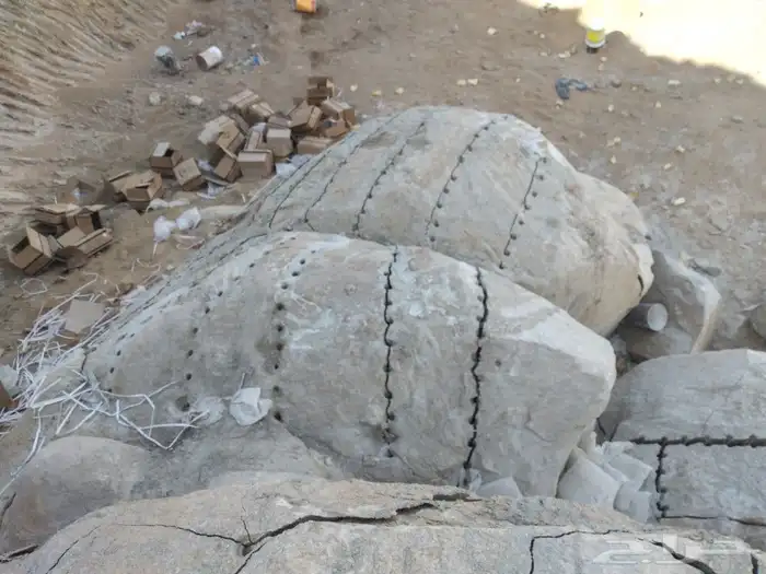 بوكلين للايجار ومعلم بنيان حجر وتخريم الصخور 25