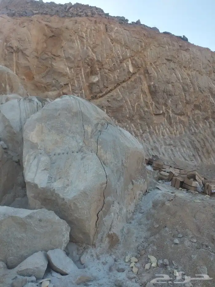 بوكلين للايجار ومعلم بنيان حجر وتخريم الصخور 23