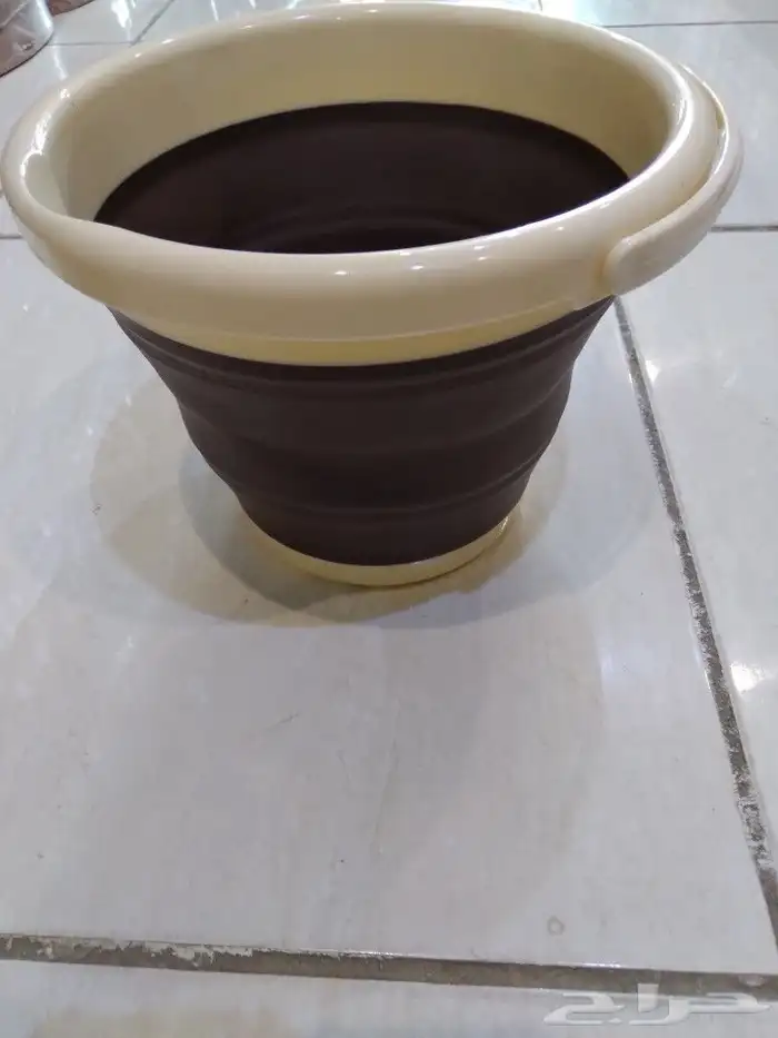 سطل ماء قابل لسفط 5