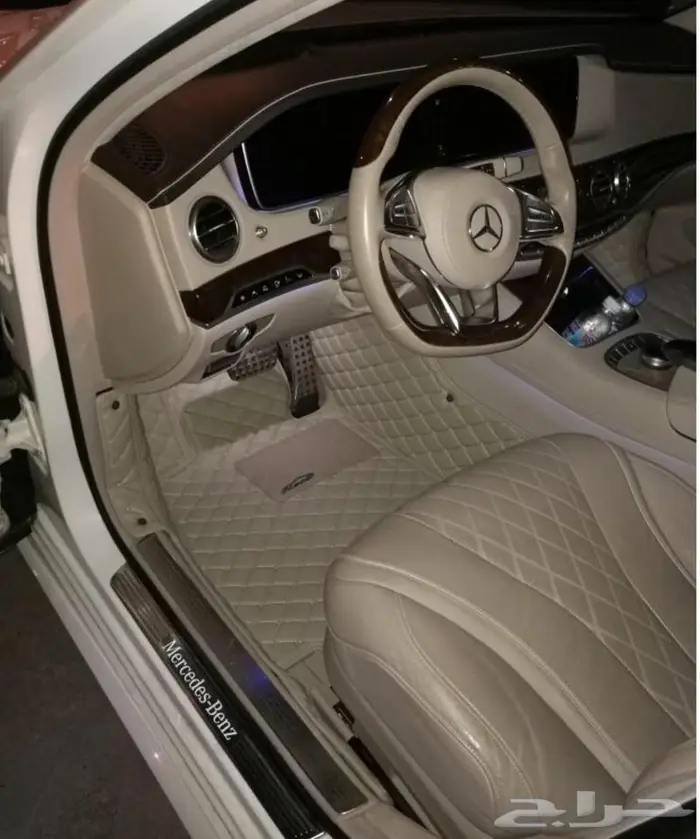 دعاسات أرضية جلد عازل لجميع السيارات VIP 42