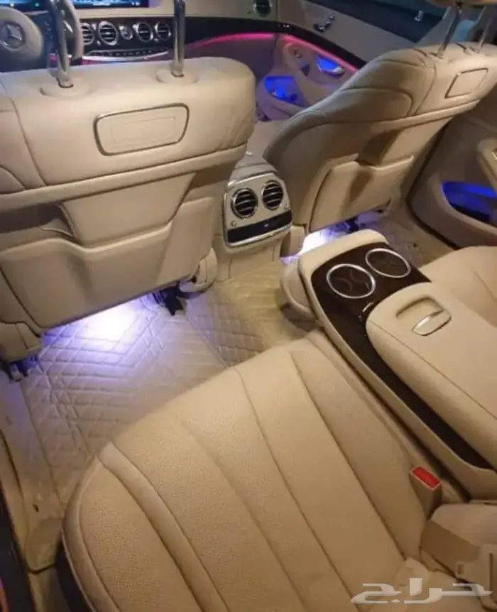 دعاسات أرضية جلد عازل لجميع السيارات VIP 39