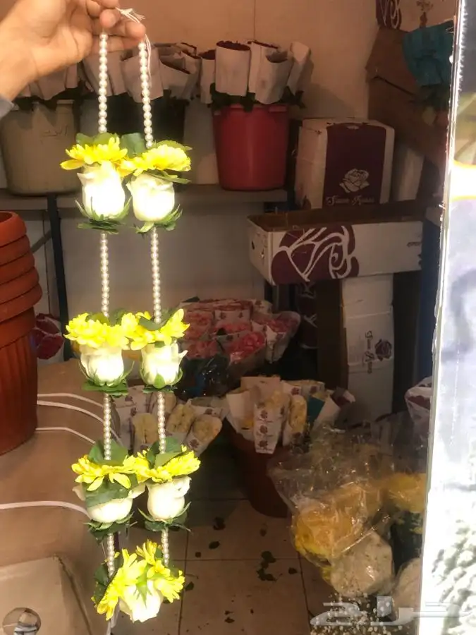 فل عقود للعرسان وورود طبيعيه وشتلات للتواصل اتصال أوواتساب 65