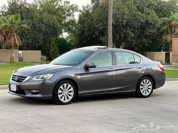 هوندا اكورد 2013 فل كامل ممشى قليل (( تم البيع )) 21