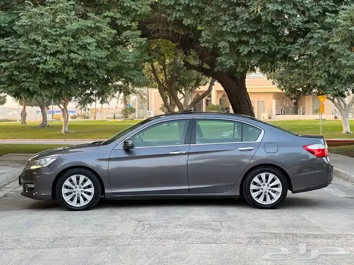 هوندا اكورد 2013 فل كامل ممشى قليل (( تم البيع )) 7