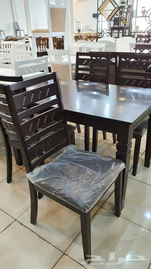 طاولات طعام خشب ماليزي 1