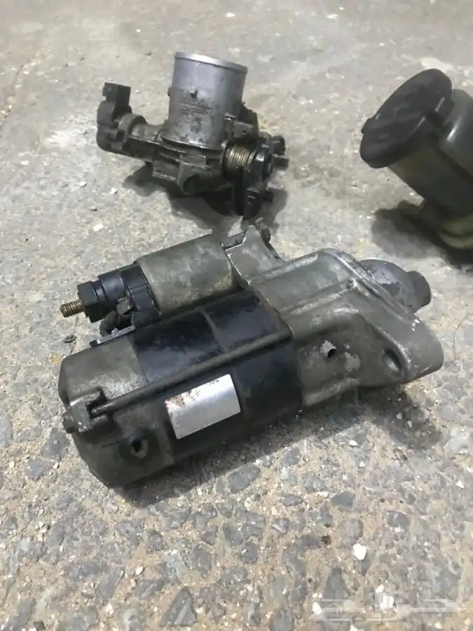 قطع كورلا 2005 مستخدم قير عايدي 0