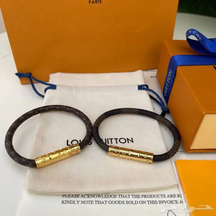 اكسسوار هاي كواليتي طبق الأصل   28