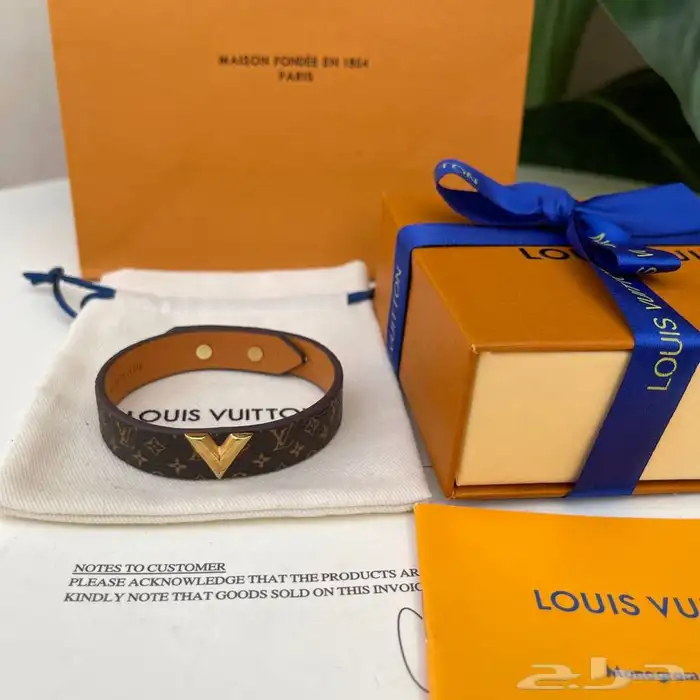 اكسسوار هاي كواليتي طبق الأصل   23