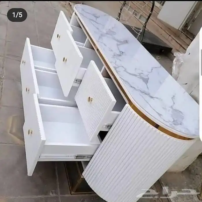 تفصيل طاولات حسب الطلب 46