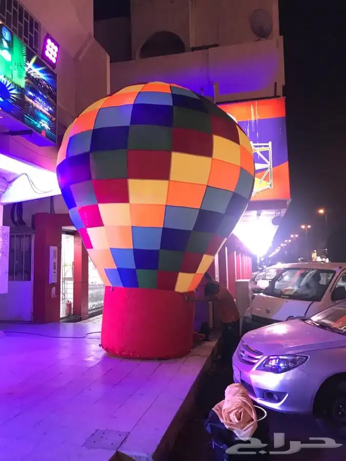 بالون راقص وليزرات لأفتتاح المحلات قوس بالون شرار ممر ملكي 11