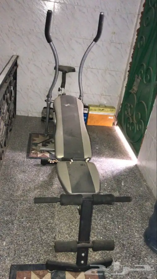 استاند تبع ثقال وحديد و دراجه و اغراض اخره 1