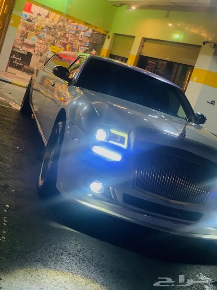 مايباخ ليموزينات فخمة ومميزة VIP لجميع مناسبات زواج 42