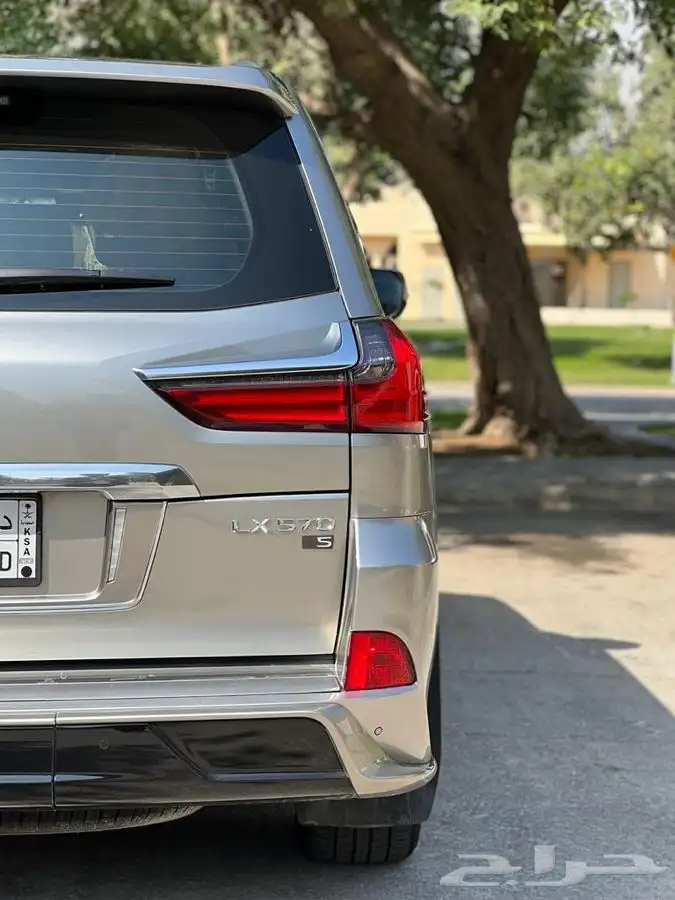 لكزس 2021 LX570-S ( تم البيع ) 24