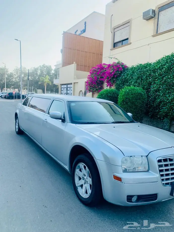ليموزينات فخمة جميع مناسبات اعراس تخرج عيد 29