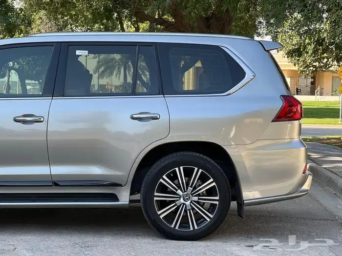 لكزس 2021 LX570-S ( تم البيع ) 19
