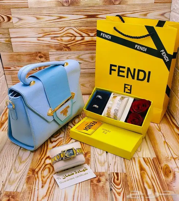 شوزات وشماغ عالية الجوده 40