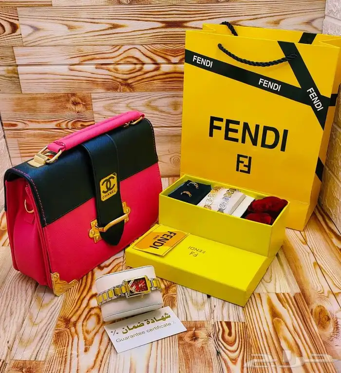 شوزات وشماغ عالية الجوده 44