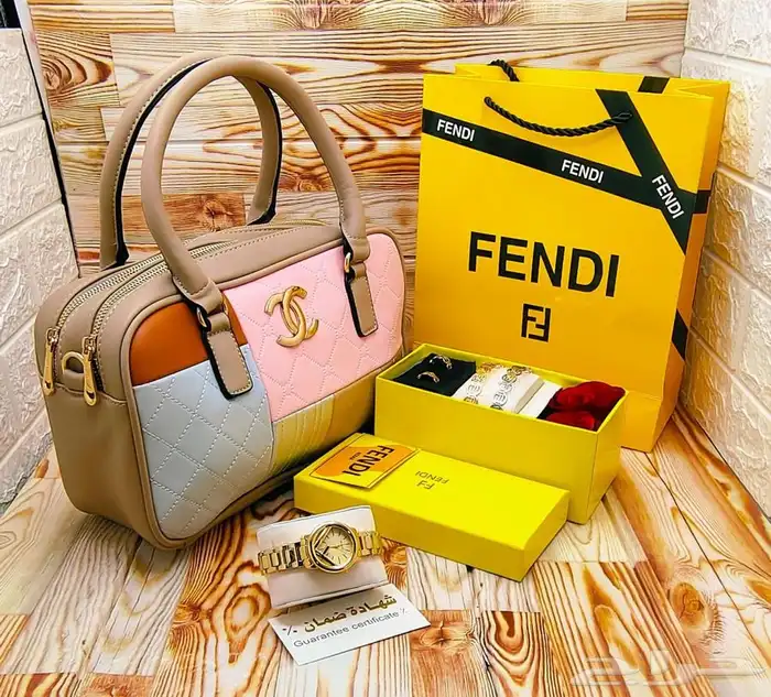 شوزات وشماغ عالية الجوده 38