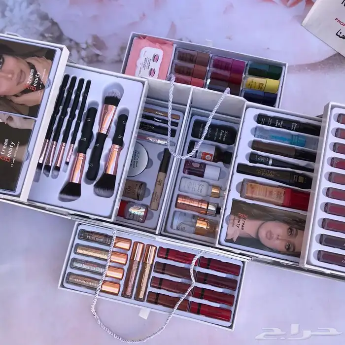 شوزات وشماغ عالية الجوده 42