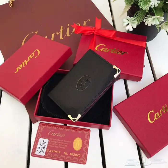 شوزات وشماغ عالية الجوده 65