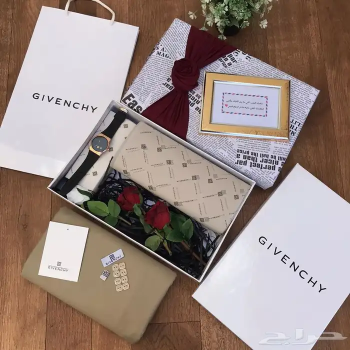 شوزات وشماغ عالية الجوده 47