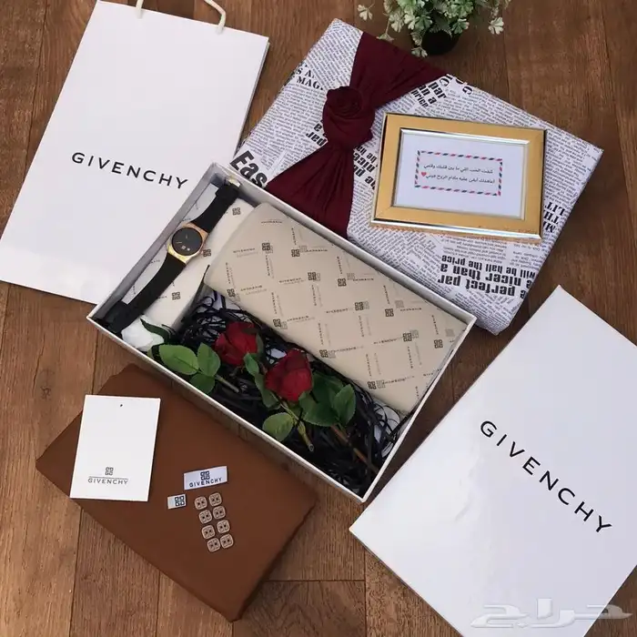 شوزات وشماغ عالية الجوده 50