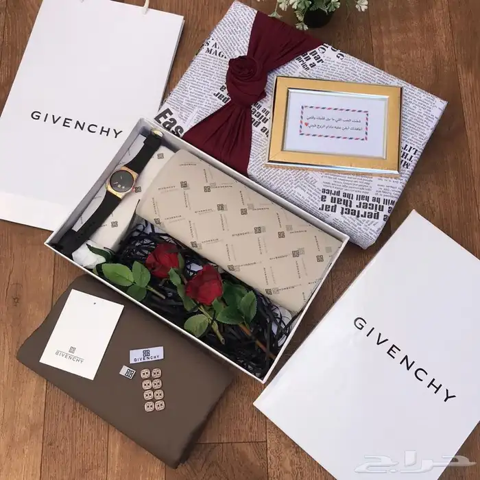 شوزات وشماغ عالية الجوده 51