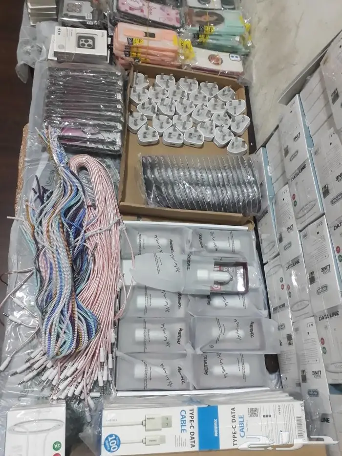 اكسسوارات جوال بالجملة بأقل سعر 3 ريال 37