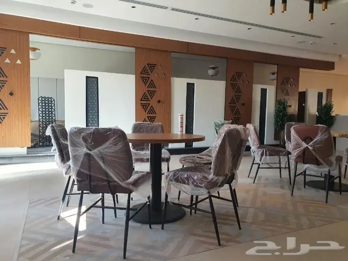 تصنيع طاولات وجلسات مطاعم وأبواب خشبية مع ديكورات وحفر cnc 29