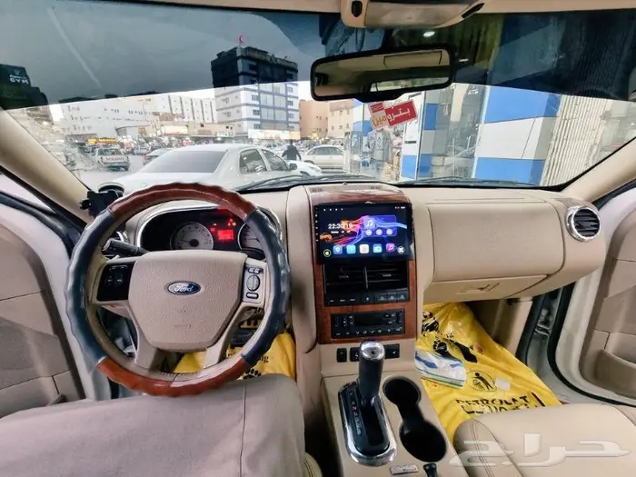 شاشة فورد اكسبلورر 2010 مه كامره خلفيه 1