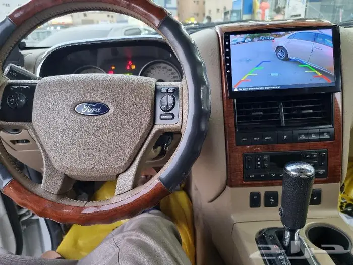 شاشة فورد اكسبلورر 2010 مه كامره خلفيه 2