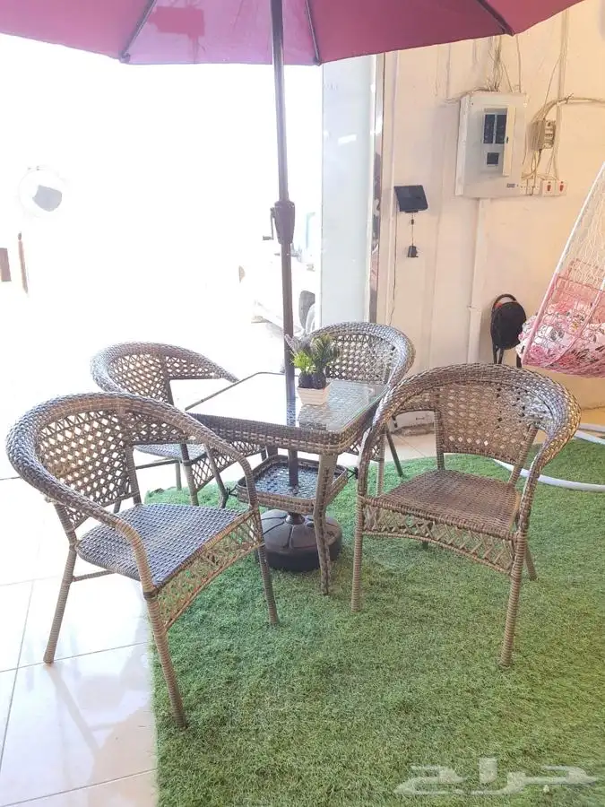 مظلة مع اربع كراسي (يمكنك ايضا تقسيط منتجاتك ) 39