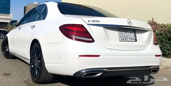 مرسيدس E300بحاله الوكاله بدون حوادث او رش 11