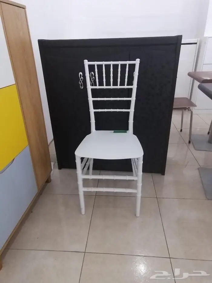 كراسي حديد 1