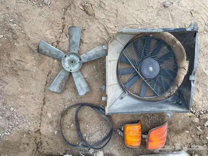 قطع غيار بنز مرسيدس مديل 83 2