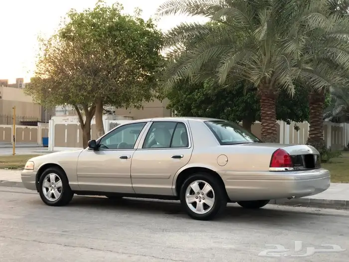 فورد فكتوريا 2011 ماشي 135 الف (( تم البيع )) 8