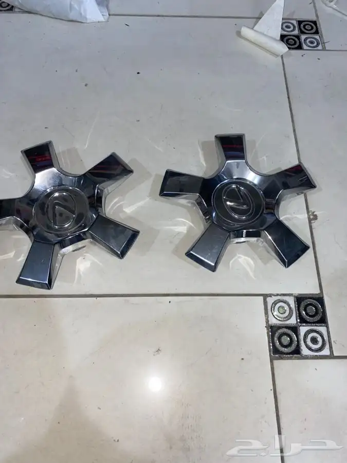 طيس لكزس وكاله من  موديل 2016-2020توصيل لانحنا المملك 1