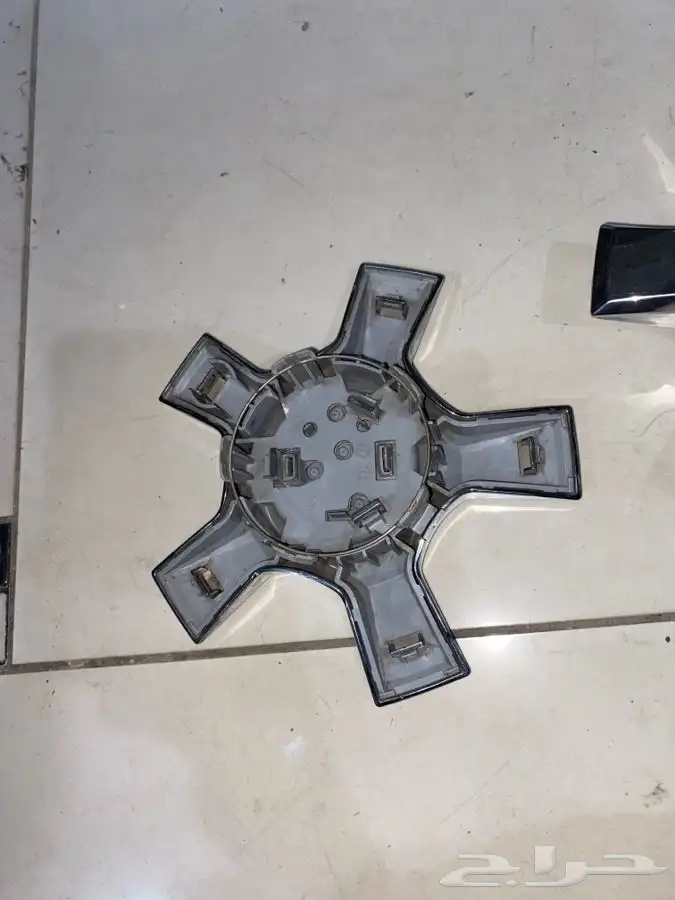 طيس لكزس وكاله من  موديل 2016-2020توصيل لانحنا المملك 3