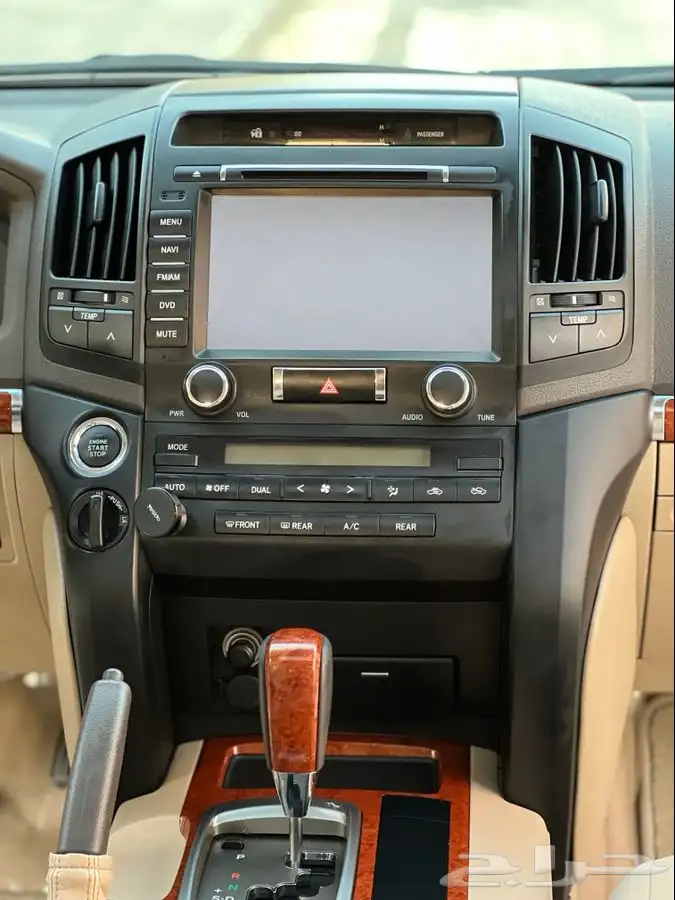 لاندكروزر GXR 2014(مخزن) ممشى 89 الف فل كامل(( تم البيع )) 30