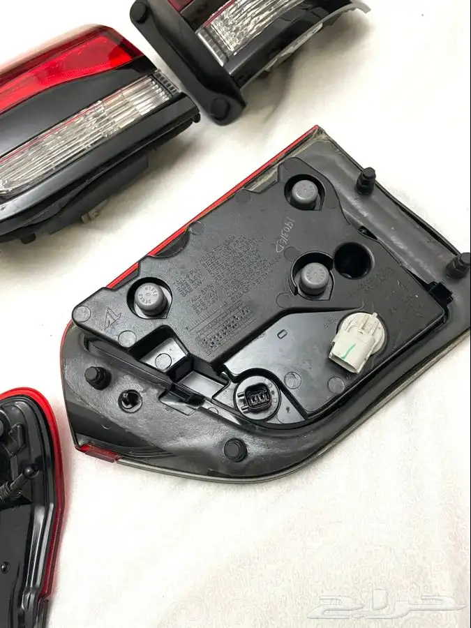 اسطبات جراند شيروكي 2020 مكحلة شبه جديده 8