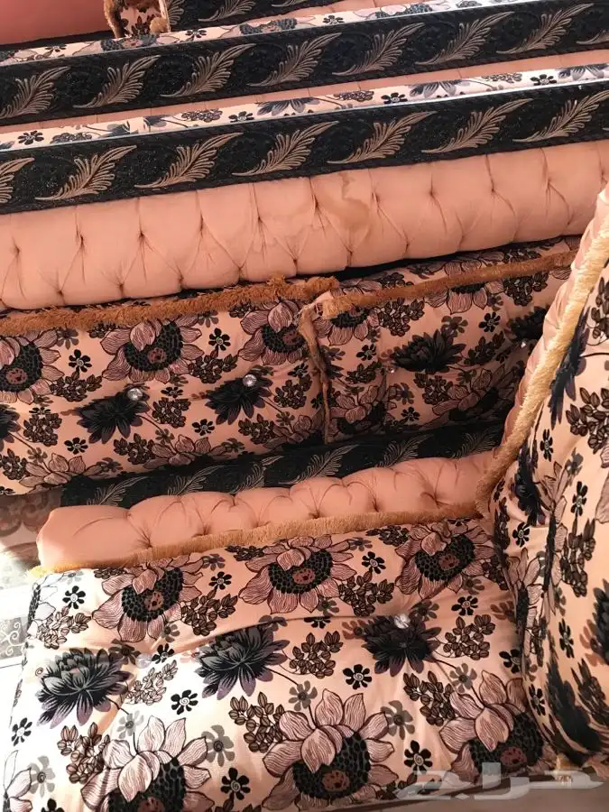 جلسةعربية مساند للبيع 22.5 م مجلس كبير 2